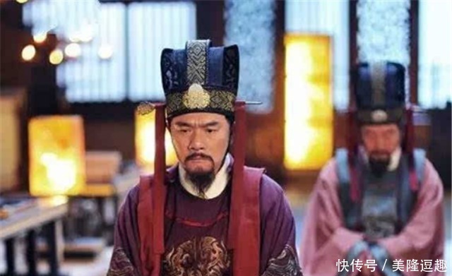 小孩|小孩爬到龙椅,赵匡胤问:皇帝好做吗?小孩回四个字,后成为皇帝