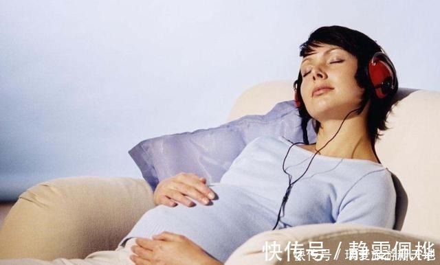 剖腹产|“霸气”产妇火了，顺产完直接走回病房，这姿势仿佛将军凯旋归来