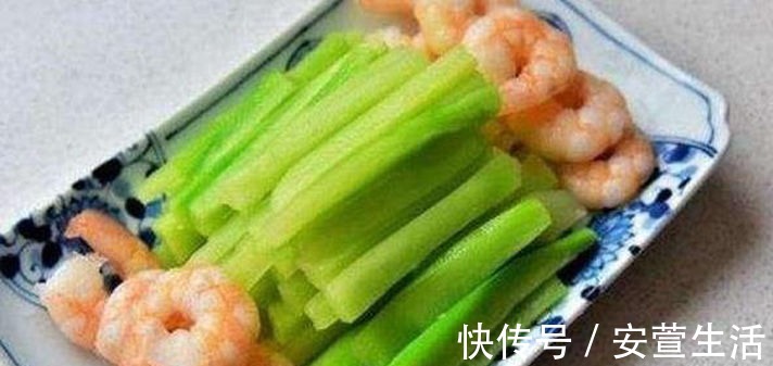 蒜苔炒腊肉|美食推荐蒜苔炒腊肉，蚝油拌紫茄，虾仁炒芥兰，秋葵烧牛肉