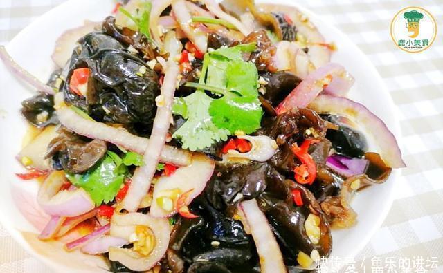 凉拌木耳按照我的方法,比饭店好吃数倍!调料汁是关键,酸辣鲜脆