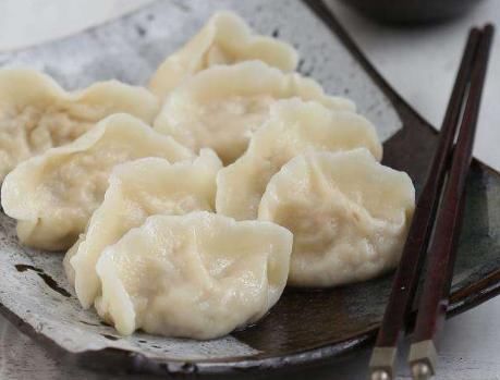 冬天,我家就用这菜包饺子,鲜嫩多汁营养高,比白菜萝卜馅还好