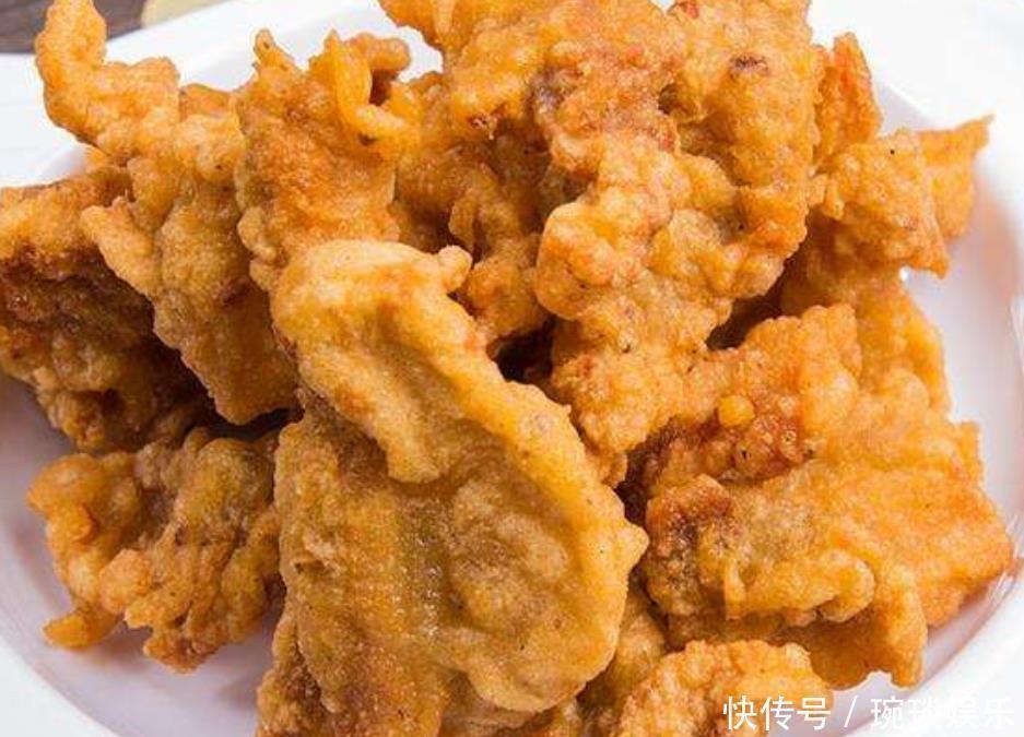 炸酥肉时,直接挂糊就错了,多加这一步,酥肉酥脆鲜香还不腥