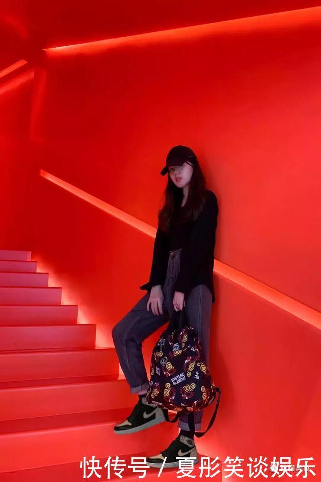 亚洲最大JORDAN旗舰店开业,我冒雨把“黑粉脚趾”买到手了!