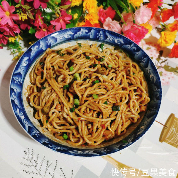 这是我吃过全宇宙最好吃的武汉热干面