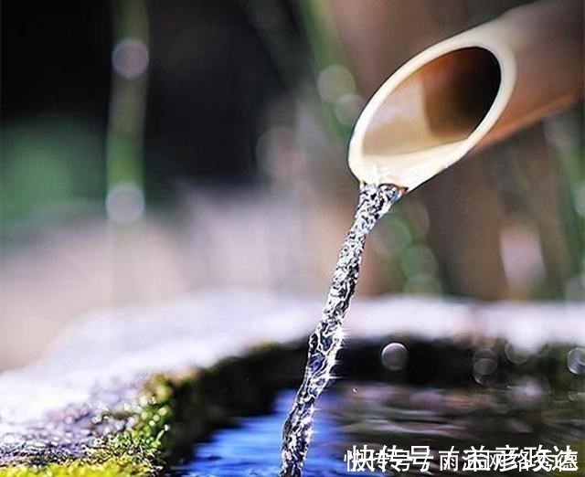 意思|古人云:“上善若水”到底是什么意思?阅历越丰富越有体会