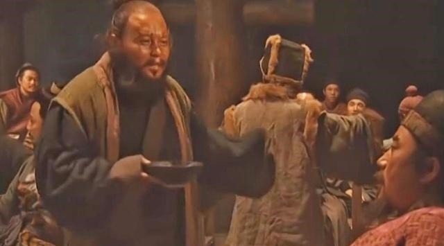 卢俊义$吴用坑卢俊义上山的时候带李逵而不肯带武松 他心里在害怕什么!