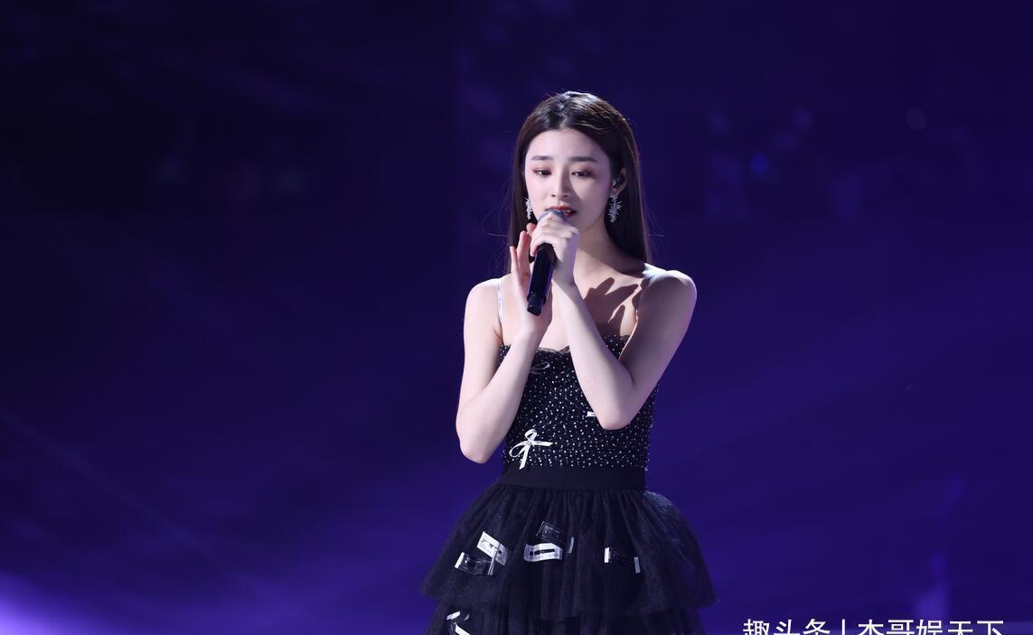 王靖雯|《好声音》专业评审团发话了,姚晓棠满票果然不是因为实力