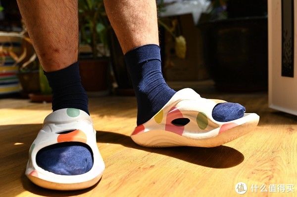 家居|生活家居 篇二十一：更具弹性的夏日拖鞋，更快恢复脚部活力，咕咚运动拖鞋体验