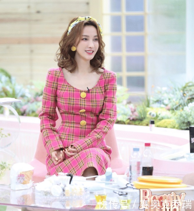 吴昕告别《Beauty小姐》，来看昕昕子节目中的绝美造型吧