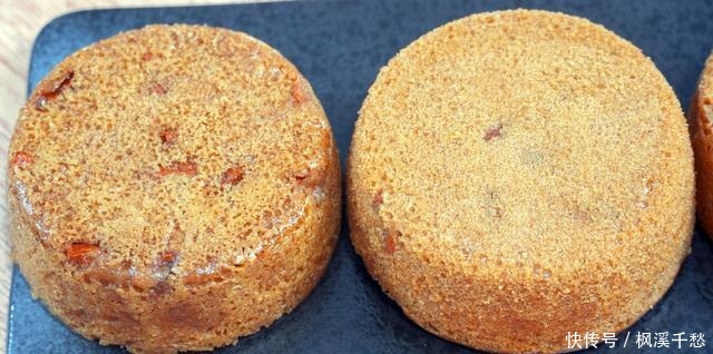 粘面|发糕最好吃做法,不揉面手不粘面,蓬松暄软又香甜,比蛋糕还好吃