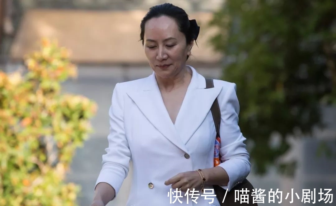 孟晚舟|任正非生日当天传好消息,孟晚舟终于回华为了:情绪激动挥手拥抱