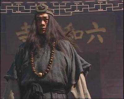 关胜!梁山好汉以下五大高手终极排名,鲁智深、关胜垫底,呼延灼未上榜