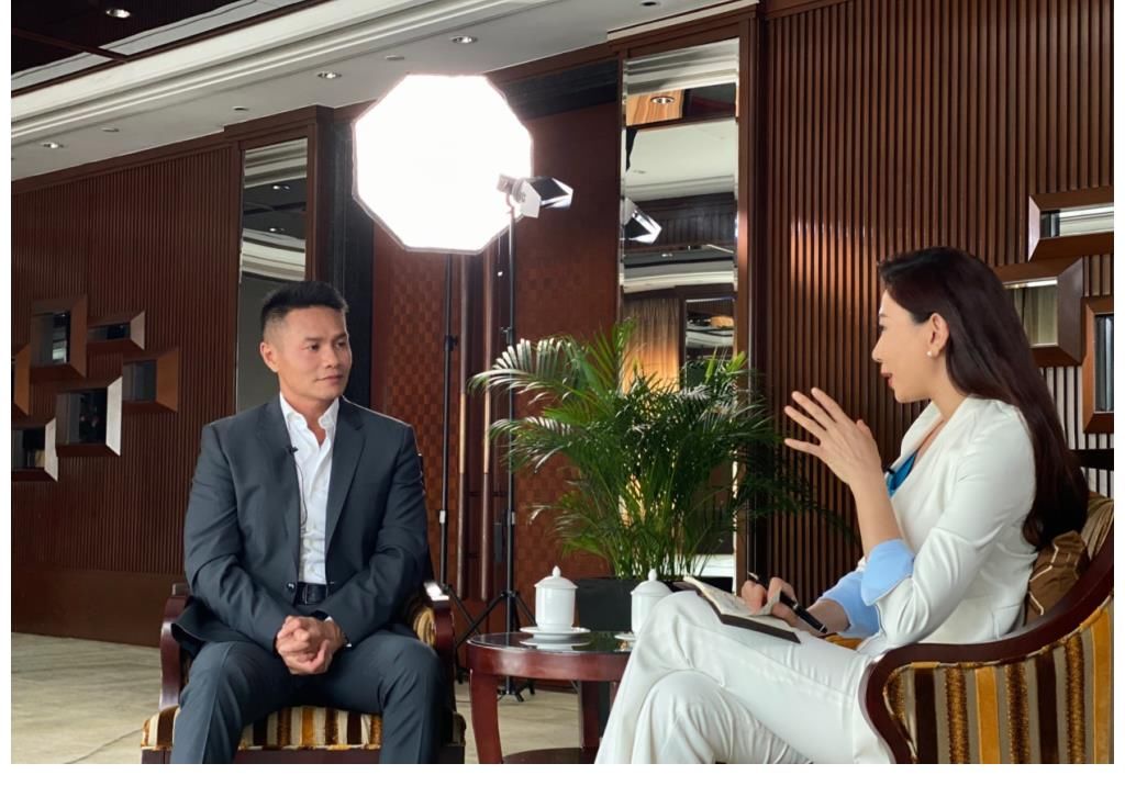 “勤能補(bǔ)拙，以身作則”，朱鼎健《鄧璐時間3》談座右銘