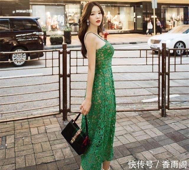 蕾丝吊带裙带点镂空, 具有浓浓女人味!