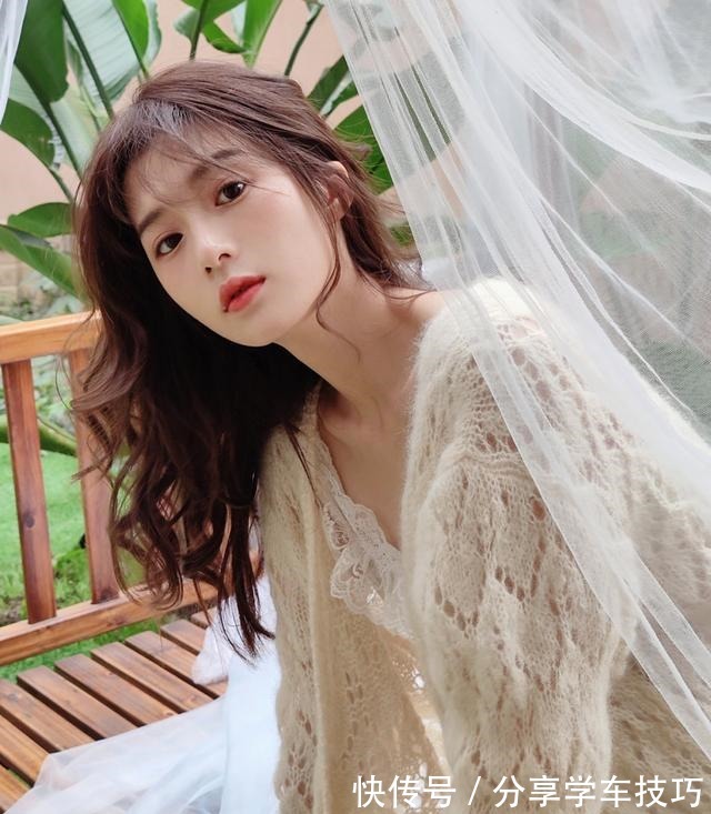 后脑勺 你发型不好看,因为这里没弄对!