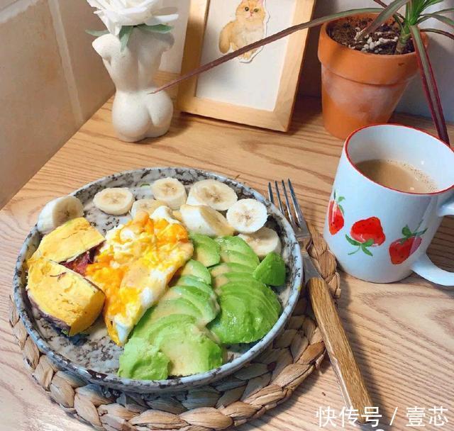 体脂率|24岁常州辣妹,健身3年练出好身材,S形肌肉线条太促了!这才是健身