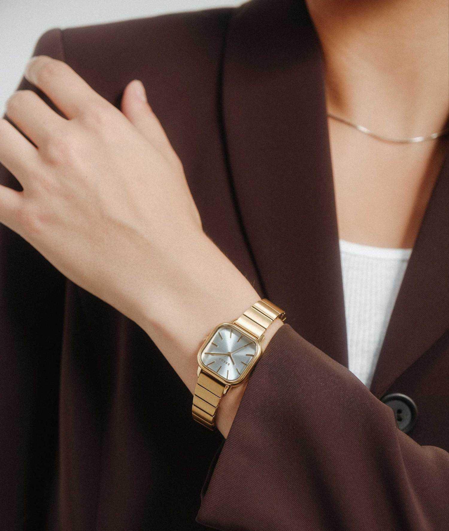 小姐姐|看完这3款“小众”方形手表,你可能就不会再买圆形表了