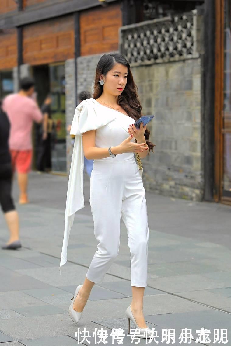 时尚|风中摇摆完美的身材,舒适度不用多说,是多少男生的梦想