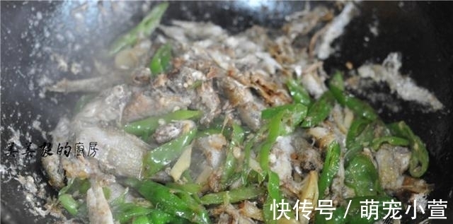 小河|它比虾还鲜,却比猪肉更便宜,一斤只要5块钱,营养胜过鸡鸭!