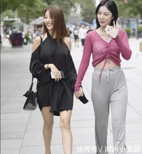 小姐姐|时尚露腰上衣,搭配宽松休闲裤,让你在秋天穿出淡雅清爽又时尚