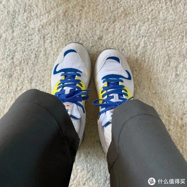 配色|Sneaker 篇一百一十八：Saucony Azura OG和Grid 8500开箱