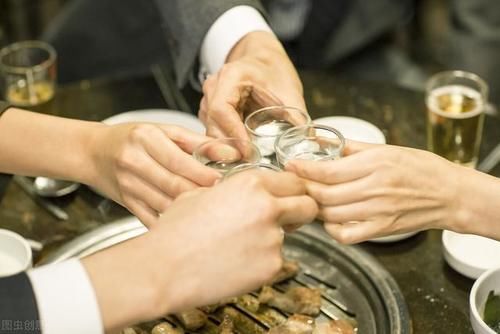 高血压病人能不能喝酒吗?写给馋酒的你