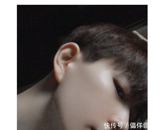 想到|coser熊祁公布日常装,一张制服图,想到了“高冷校草爱上我”!