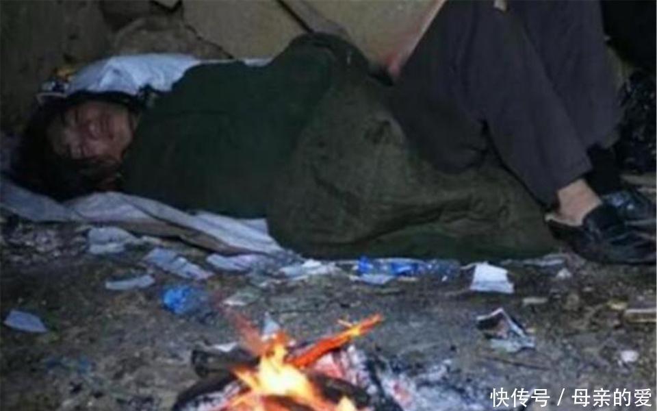 爱孩子|现实版“巨婴”因父母离世最终饿死,父母的爱,为何变成刽子手?