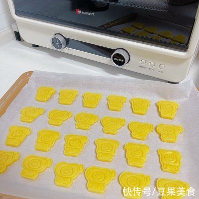 不甜不腻的卡通黄油饼干|烘焙新手必试