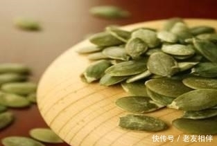 保护|每天都吃一小把南瓜子,保护心血管健康,但2种吃法反而“养病”