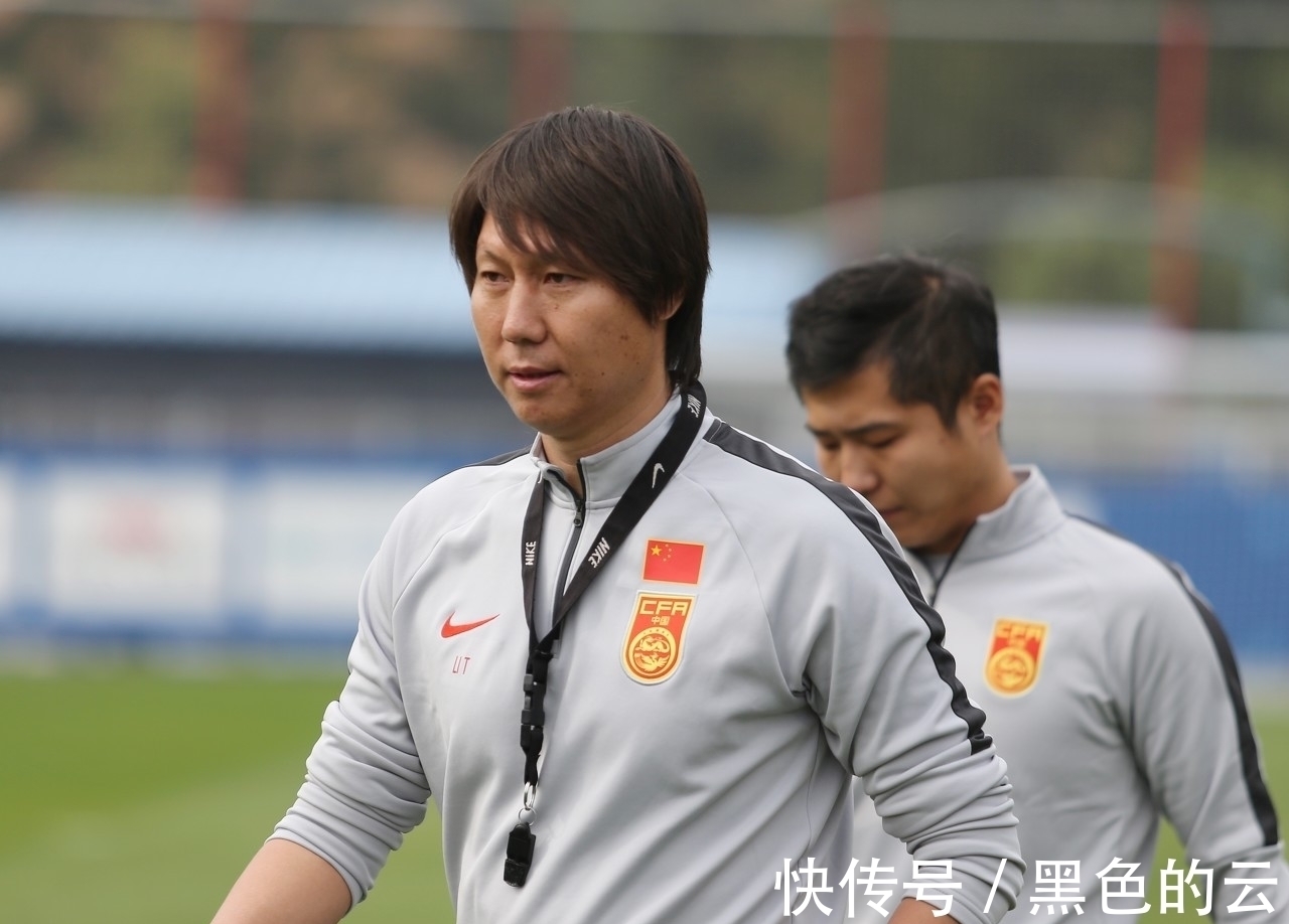 中锋|国足选对人了:李铁一决定值得好评,他用人比里皮更强!