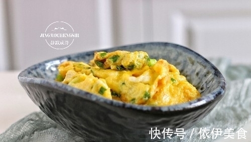 花蛤|夏天,鸡蛋换个炒法,又香又鲜,口感丰富,比番茄炒蛋还好吃