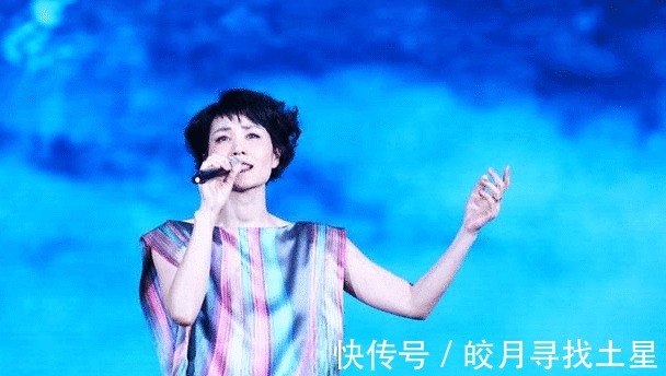 春晚带头嗑CP,从相约98到2018,春晚合唱的那些名场面