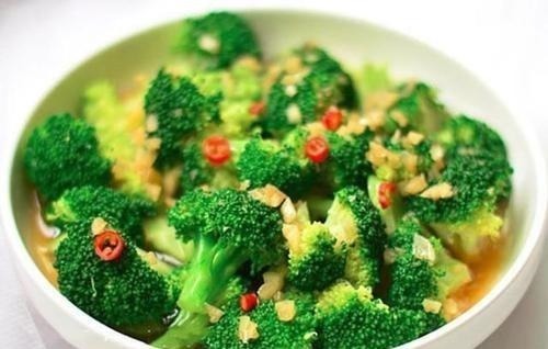 豆奶|早上是养肝的黄金时间,多吃4种食物,肝脏会更健康