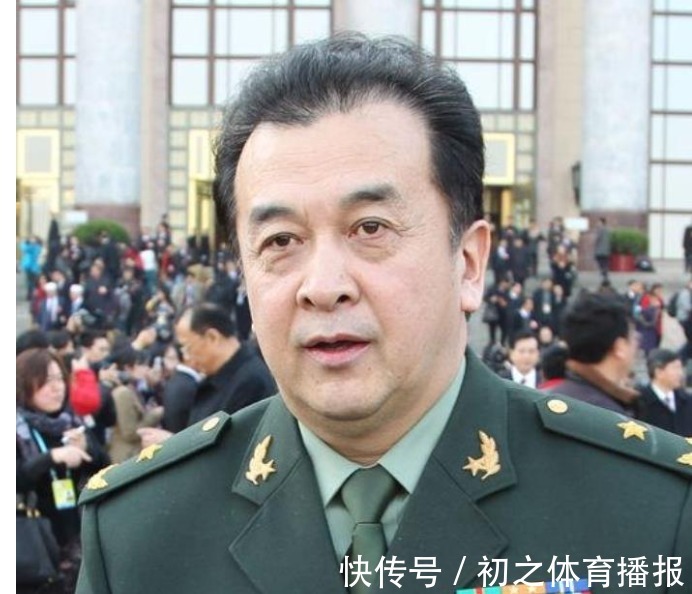 厂长!黄宏终于不再隐瞒,说出当年被带走的真相!人事变动是幌子?