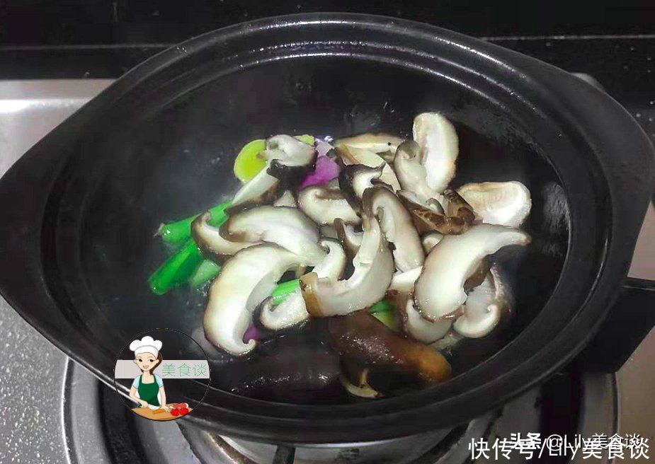 猪肚|夏季，遇到这肉别错过了，不炒不蒸，焖一锅越嚼越香，美味又营养