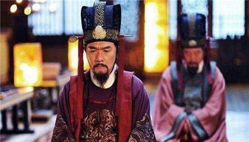 张柬之|武则天退位,百官普天同庆,唯独姚崇在哭,专家:只有他是聪明人