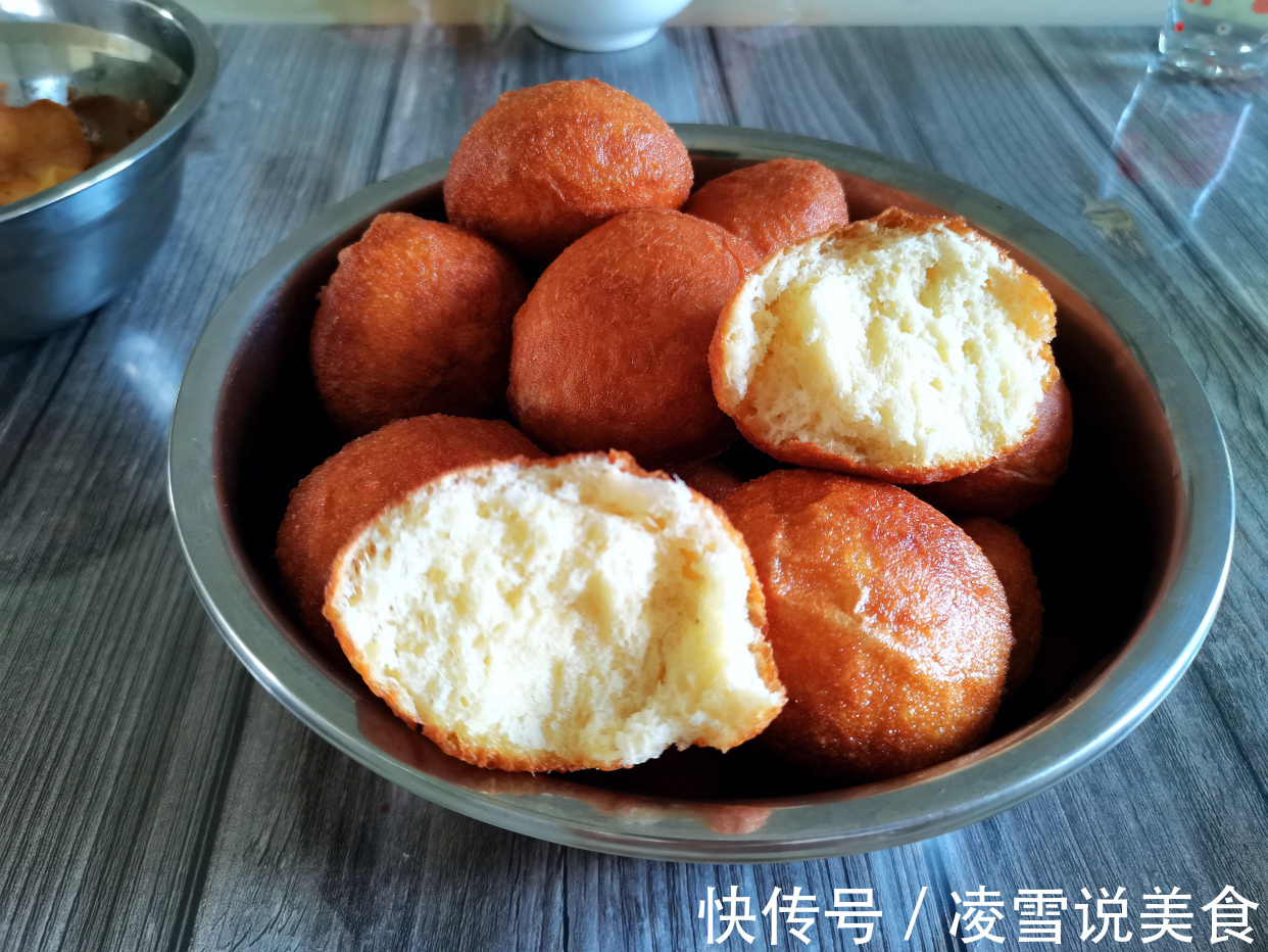 面包换个吃法,出锅太解馋了,让我想起了小时候吃过的面包味道