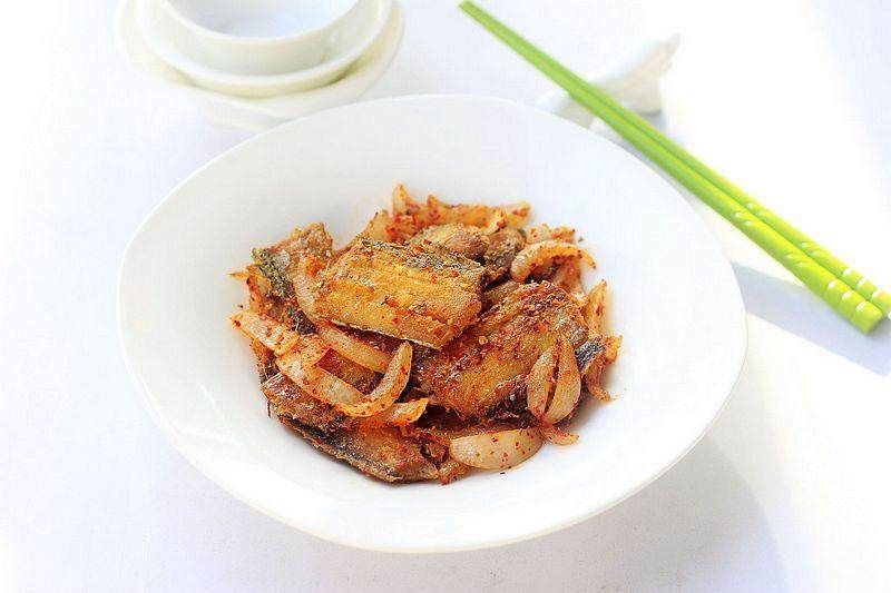 常吃|肉多刺少的这种鱼,要常吃, 降压又暖胃,做好了全家都能吃