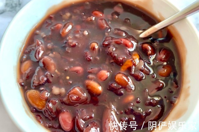 脸色|真正平民“补血方”，隔三差五吃，补血活血，脸色更红润