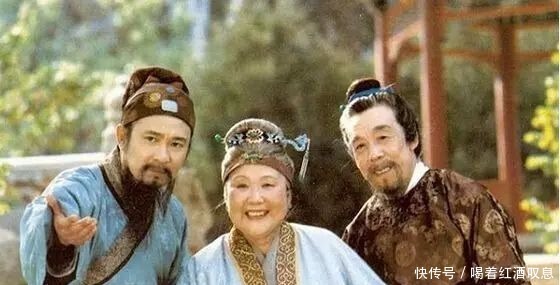 贾母过寿, 连朝廷礼部都来送礼 不是因为贵妃元春, 而是因为他!