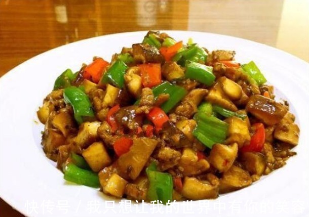 入口鲜香几道家常美食，有荤有素，好吃入味，家人吃的津津有味