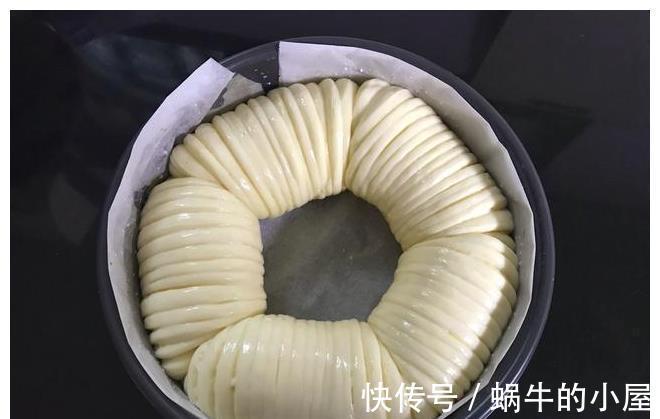 拉丝|手揉面包怎样轻松揉出膜?1个小技巧,15分钟出膜,面包柔软拉