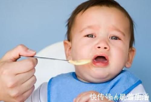 yoyo|婴幼儿什么时候长牙?这5个“信号”告诉妈妈:我长牙了