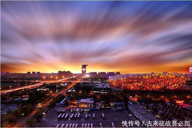 灰尘|1907年北京八达岭长城老照片:荒芜一人,灰尘布满整个城楼