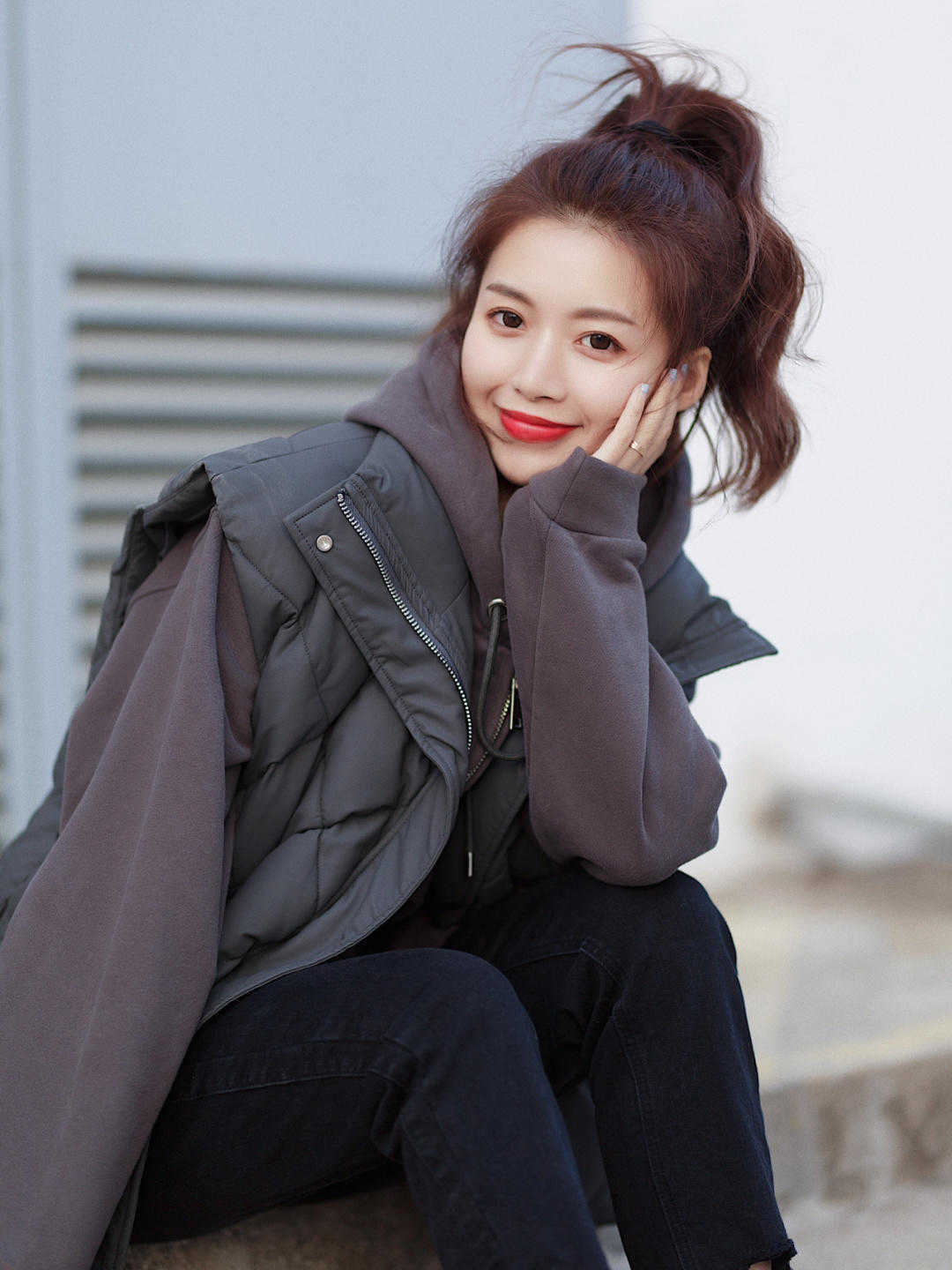 卫衣 收起你的呢大衣吧!秋冬“羽绒马甲”火了,保暖时髦还很酷!