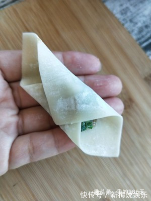 爱吃馄饨别买着吃了，教你在家做，皮薄馅鲜，比买的好吃