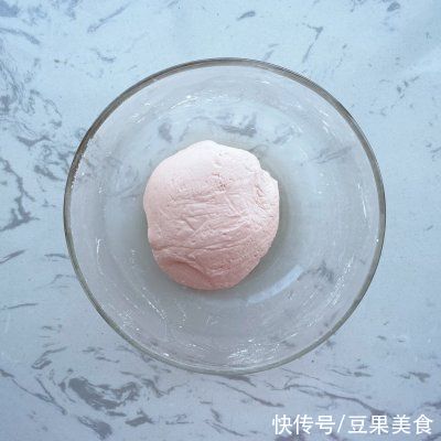 胡萝卜汁|餐桌上最有人气的家常菜之彩色芝麻糯米球