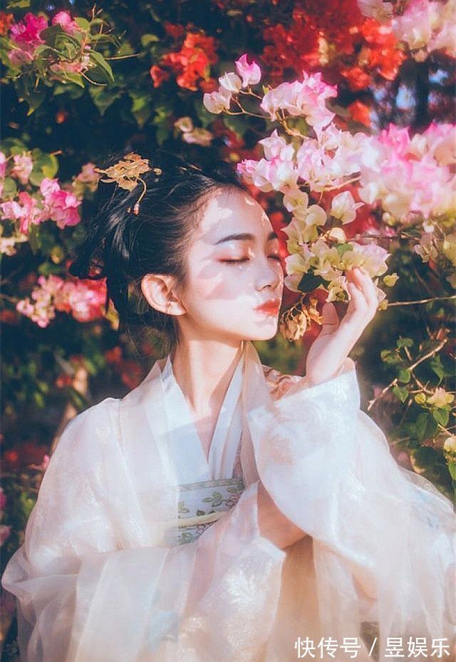 柳三变!柳永一首很不要脸的词,为沉迷酒色找理由,读来却是风华绝代