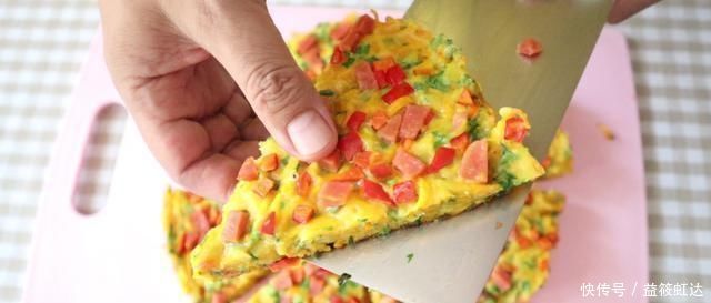 做南瓜饼时,用淀粉还是糯米粉,大厨都错了,用它才暄软又好吃